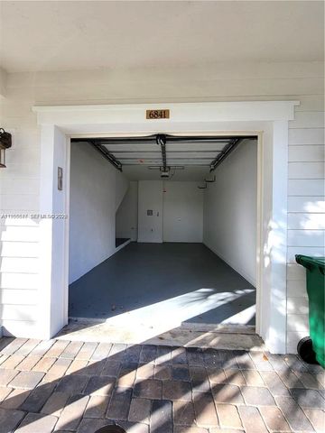 6841 N Lakeside Cir N 109-1, Davie, FL 33314