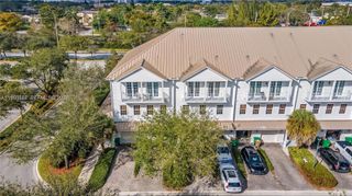 6841 N Lakeside Cir N 109-1, Davie, FL 33314