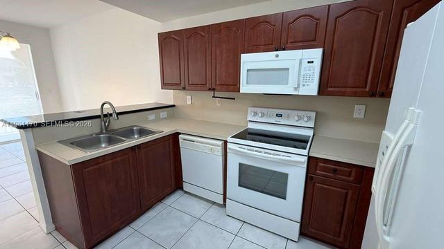 8970 W Flagler St 215, Miami, FL 33174