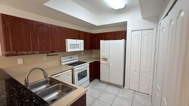 8970 W Flagler St 215, Miami, FL 33174