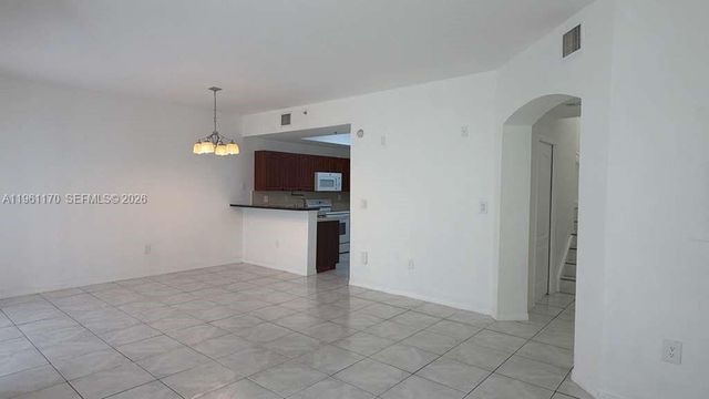 8970 W Flagler St 215, Miami, FL 33174