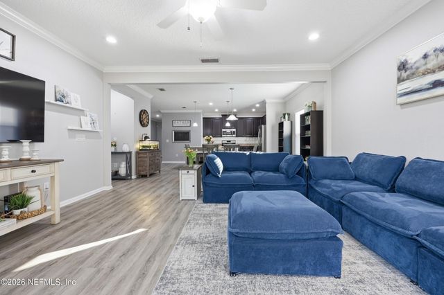 342 ASPEN LEAF Drive, Jacksonville, FL 32081