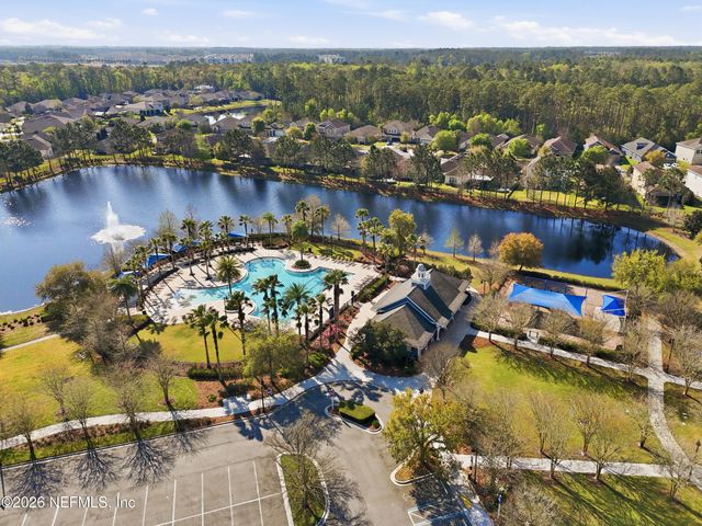 342 ASPEN LEAF Drive, Jacksonville, FL 32081