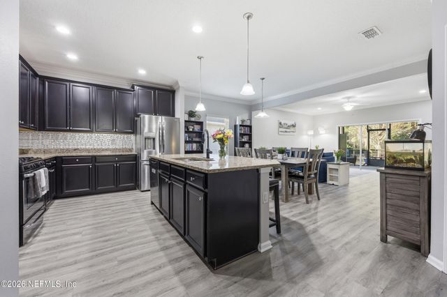 342 ASPEN LEAF Drive, Jacksonville, FL 32081