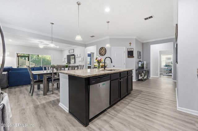 342 ASPEN LEAF Drive, Jacksonville, FL 32081