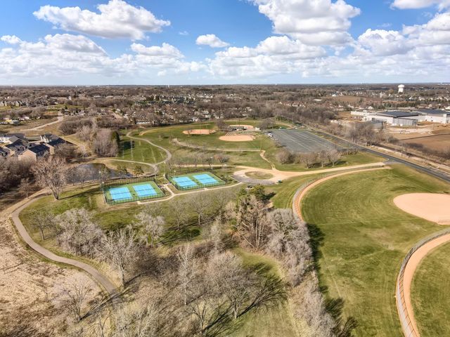 1106 Annagaire Curve, Rosemount, MN 55068