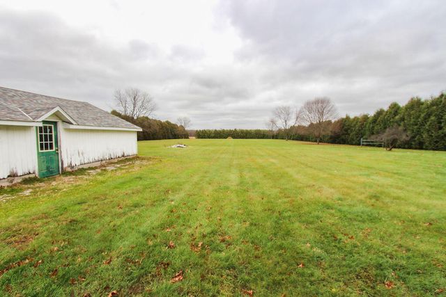 10707 S 300 W, Union Mills, IN 46382