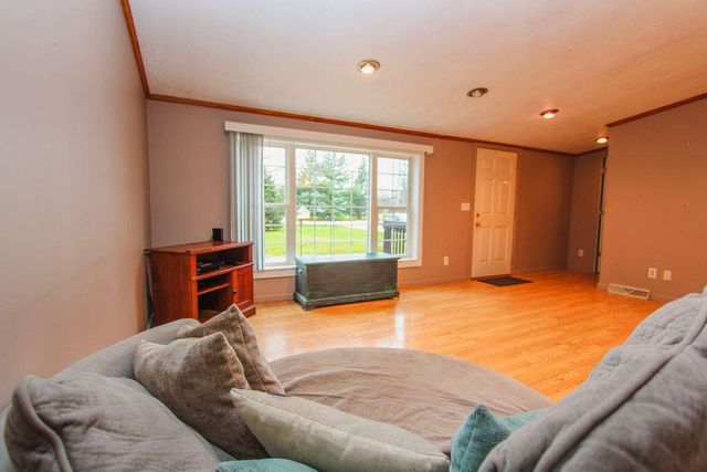 10707 S 300 W, Union Mills, IN 46382