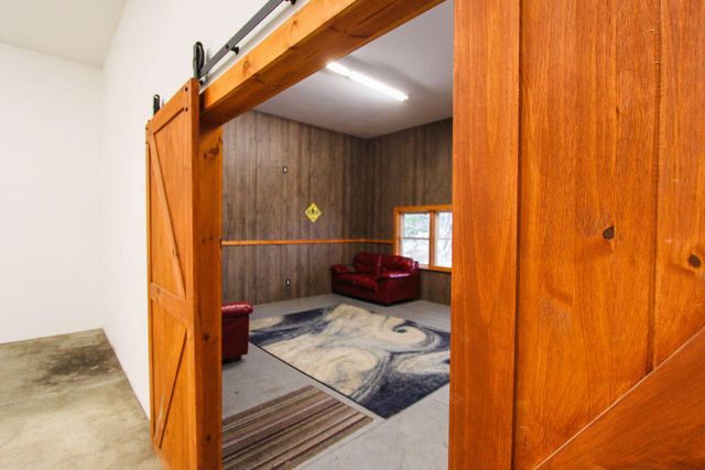 10707 S 300 W, Union Mills, IN 46382