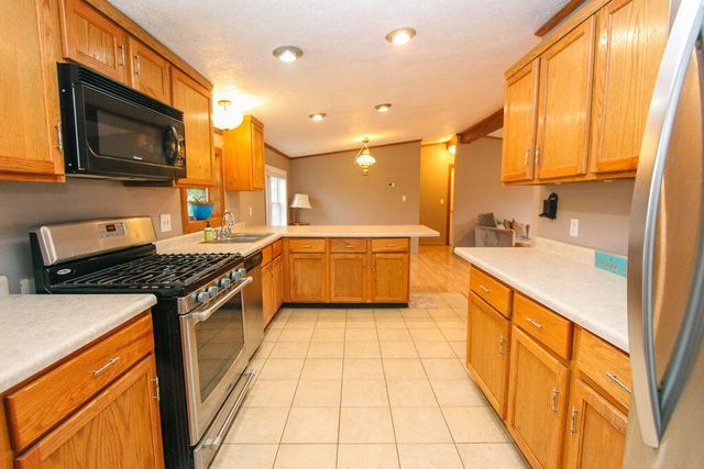 10707 S 300 W, Union Mills, IN 46382