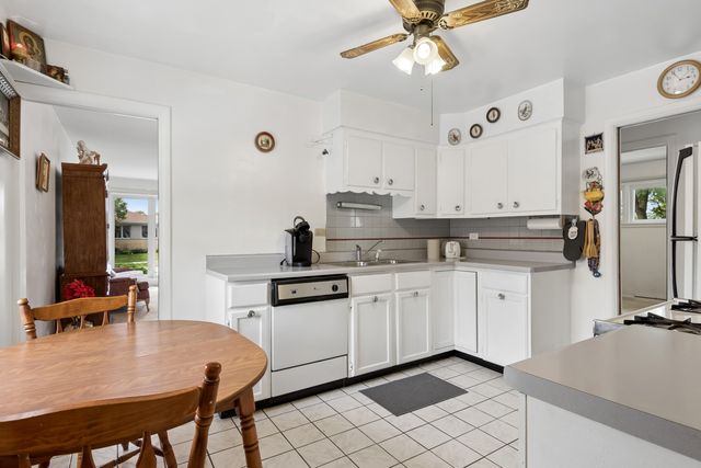 8559 N Osceola Avenue, Niles, IL 60714