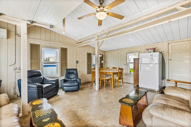 27 West Blvd, Wareham, MA 02558
