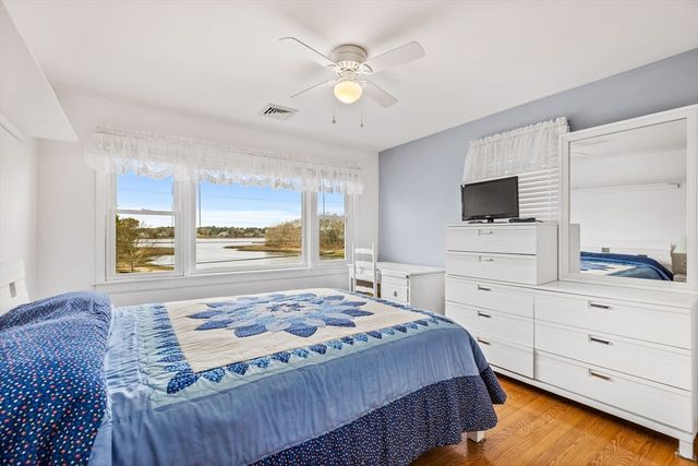 27 West Blvd, Wareham, MA 02558