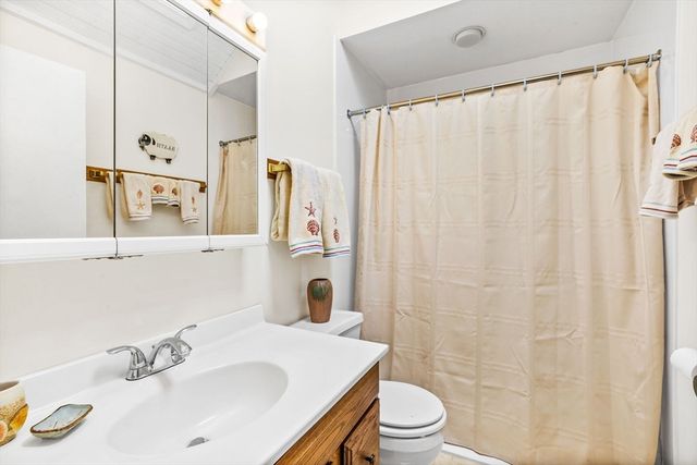 27 West Blvd, Wareham, MA 02558