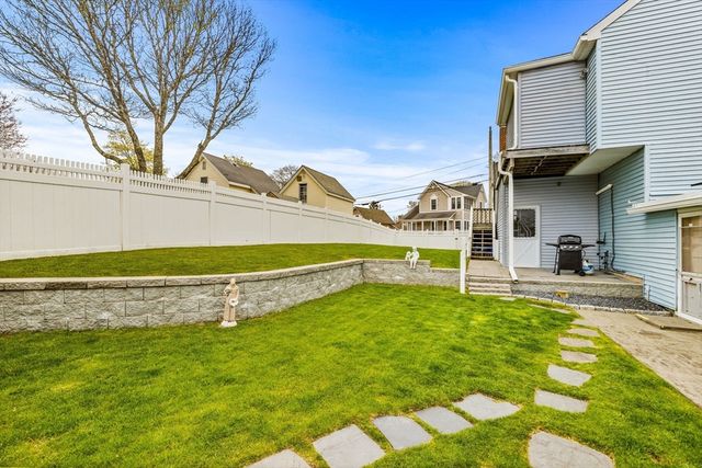 27 West Blvd, Wareham, MA 02558
