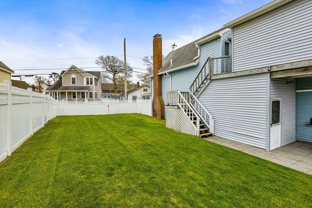 27 West Blvd, Wareham, MA 02558