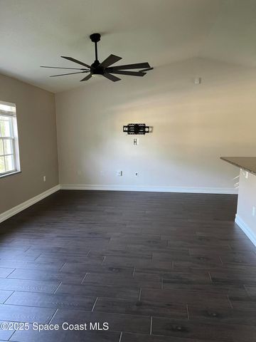 497 Forgal Avenue NE, Palm Bay, FL 32907