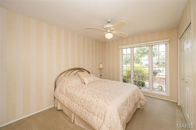 12050 Charwick Drive, St Louis, MO 63128