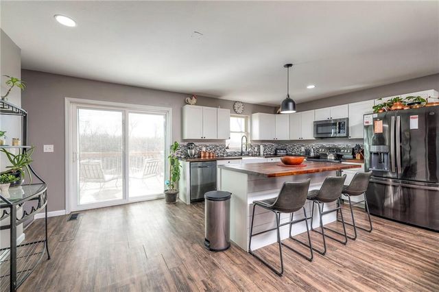 720 SW 800th Road, Chilhowee, MO 64733