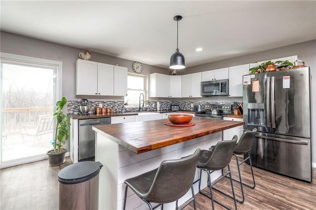 720 SW 800th Road, Chilhowee, MO 64733