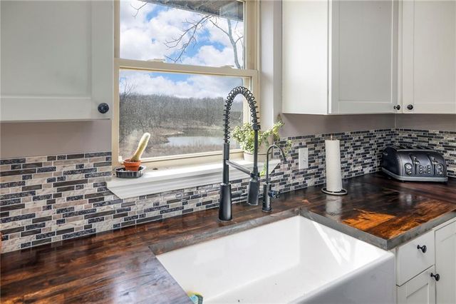 720 SW 800th Road, Chilhowee, MO 64733