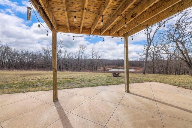 720 SW 800th Road, Chilhowee, MO 64733