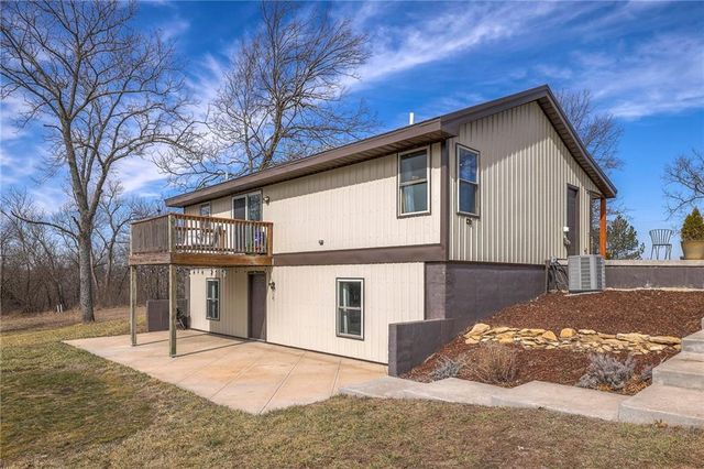 720 SW 800th Road, Chilhowee, MO 64733