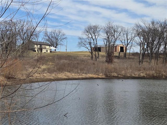 720 SW 800th Road, Chilhowee, MO 64733