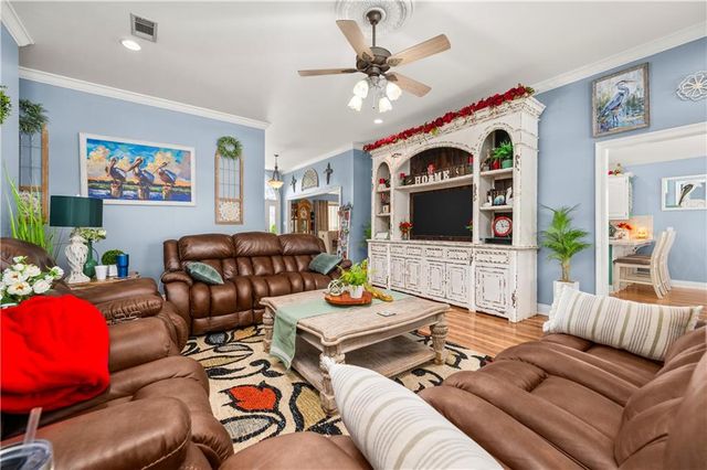 1156 PALMER CHAPEL Road, Pineville, LA 71360