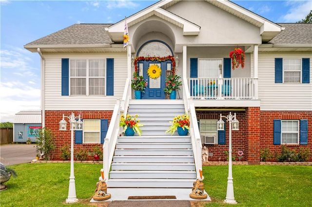 1156 PALMER CHAPEL Road, Pineville, LA 71360