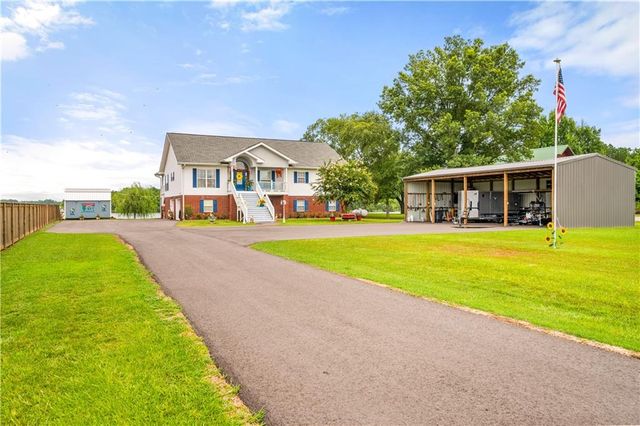 1156 PALMER CHAPEL Road, Pineville, LA 71360