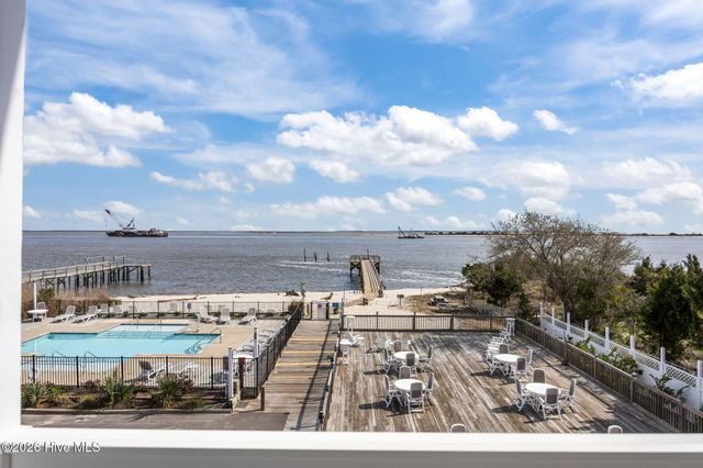 704 E Moore Street 112, Southport, NC 28461