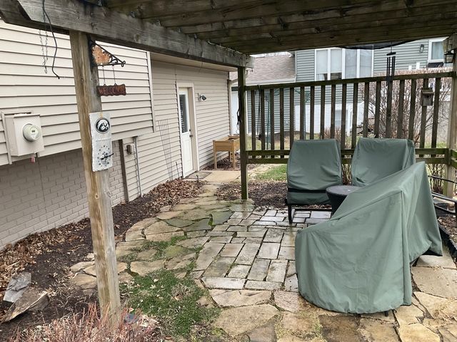 805 W Spring Street, Eldridge, IA 52748