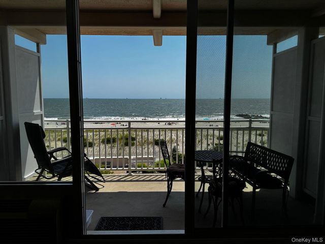 830 Shore Road 4M, Long Beach, NY 11561