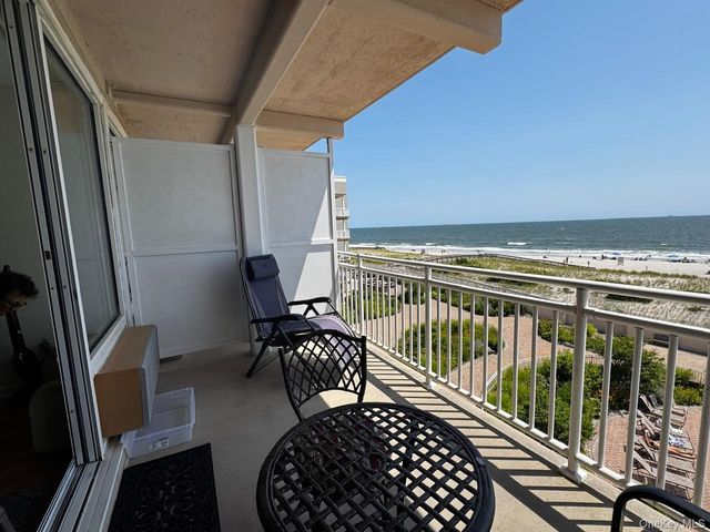 830 Shore Road 4M, Long Beach, NY 11561
