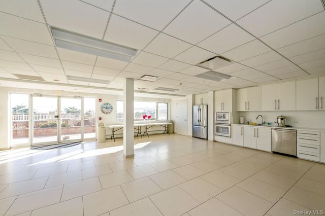 830 Shore Road 4M, Long Beach, NY 11561