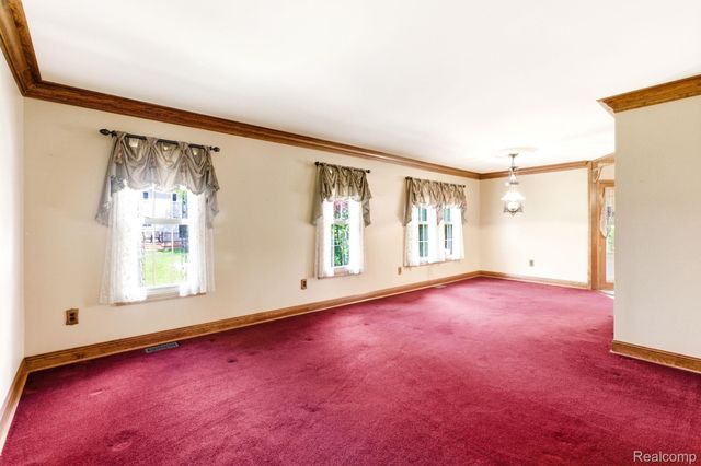 1620 S Delano Street, St. Clair, MI 48079