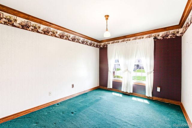1620 S Delano Street, St. Clair, MI 48079