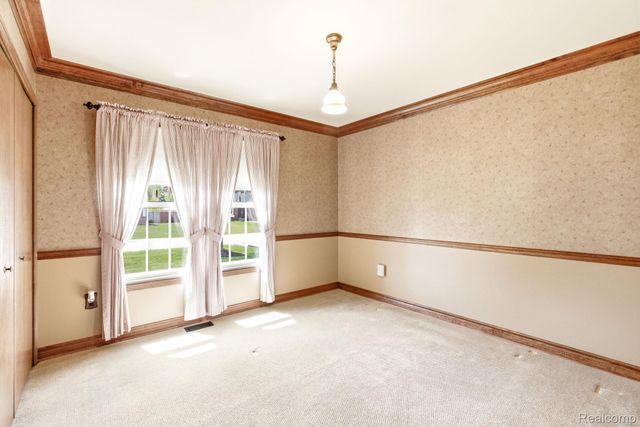 1620 S Delano Street, St. Clair, MI 48079