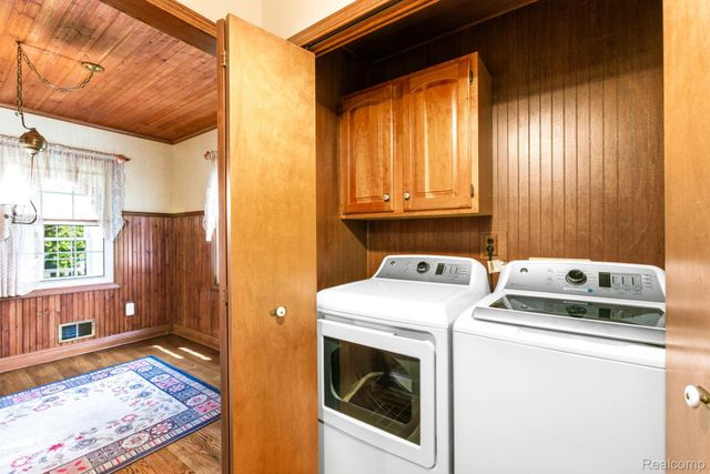 1620 S Delano Street, St. Clair, MI 48079