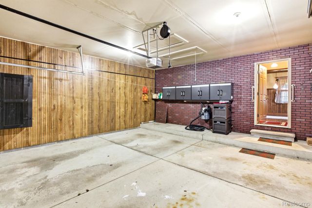 1620 S Delano Street, St. Clair, MI 48079
