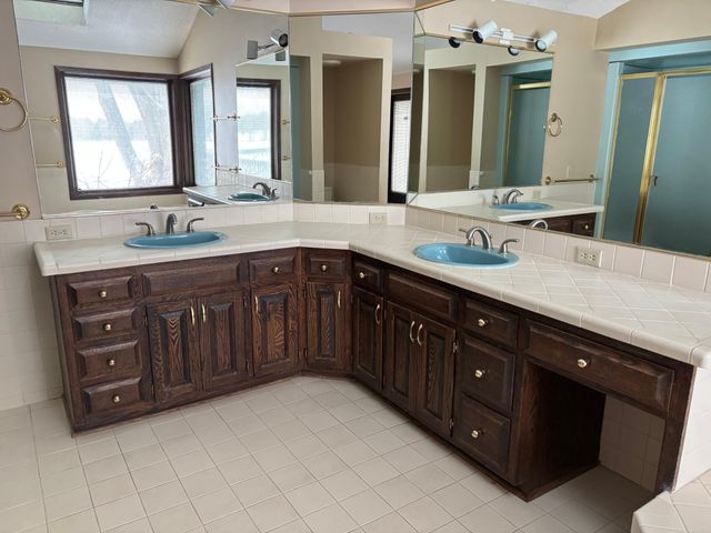 12521 Homestead Drive, Hugo, MN 55110