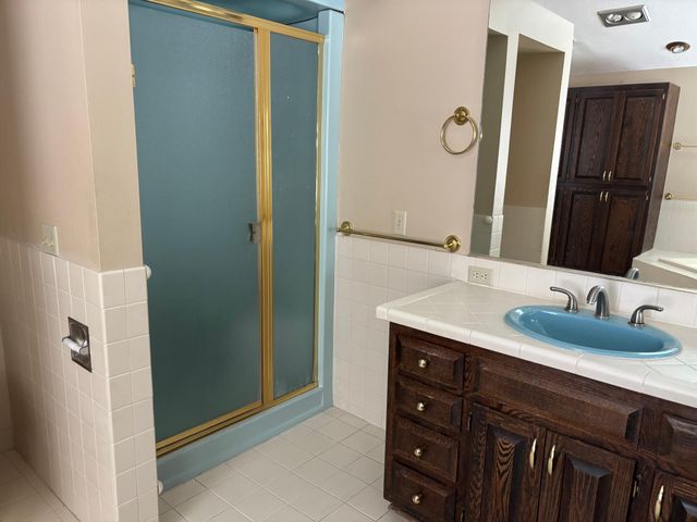 12521 Homestead Drive, Hugo, MN 55110