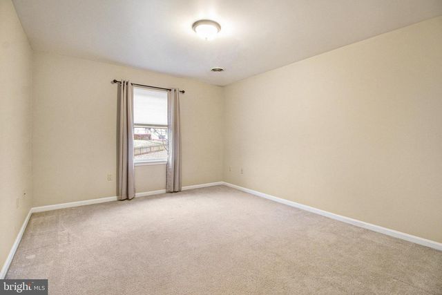 506 FRANCIS DR, Mechanicsburg, PA 17050