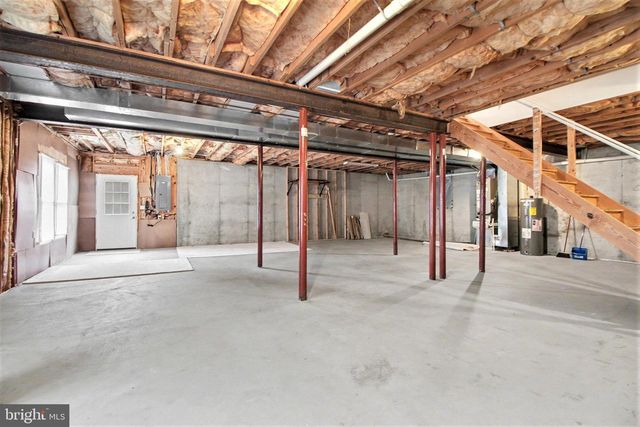 506 FRANCIS DR, Mechanicsburg, PA 17050