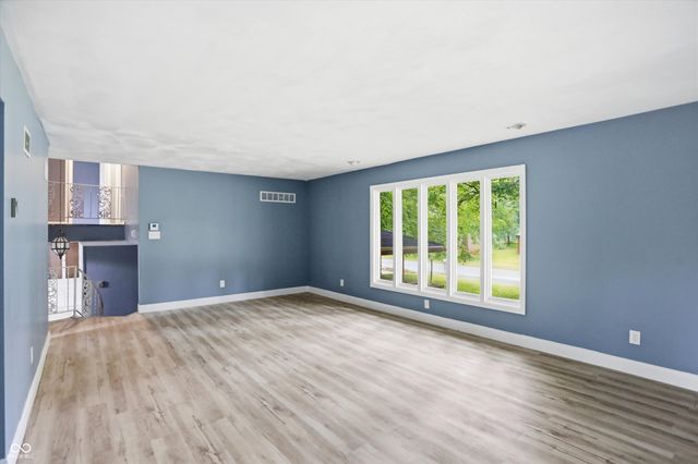 826 Yorkshire Road, Anderson, IN 46012