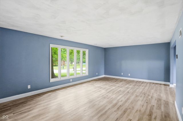 826 Yorkshire Road, Anderson, IN 46012