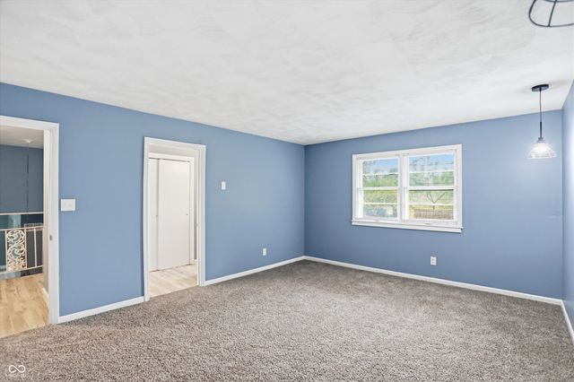 826 Yorkshire Road, Anderson, IN 46012