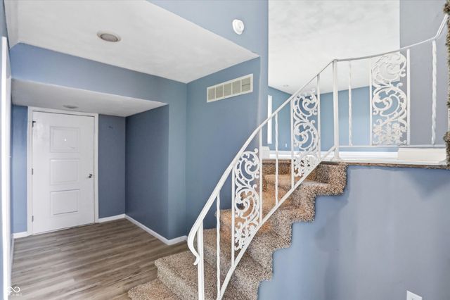 826 Yorkshire Road, Anderson, IN 46012