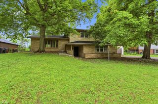 826 Yorkshire Road, Anderson, IN 46012